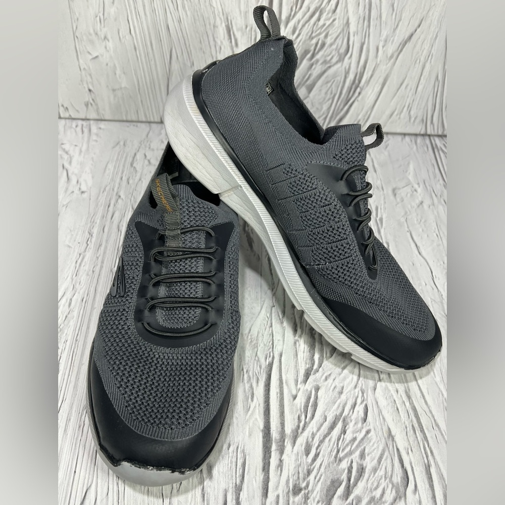 Skechers Men Stretched Fit Relaxed 56256 Gray Bungee Slip-On Shoe Sneaker Siz 10